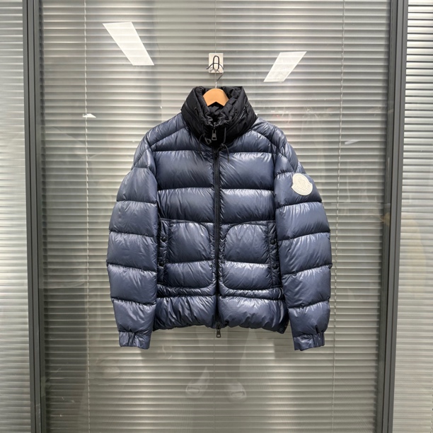 99新 MONCLER 白色袖标藏蓝色羽绒服 1码 #9281