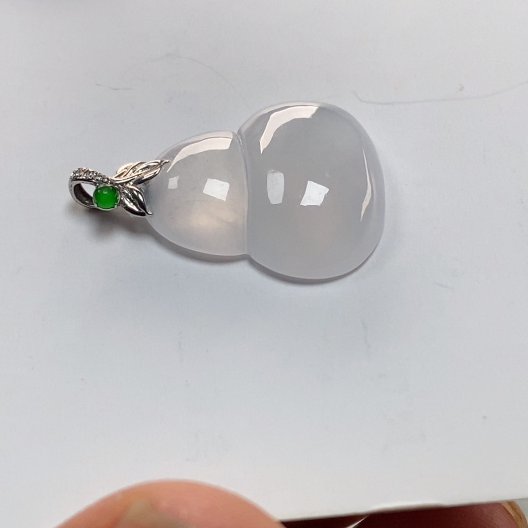 翡翠18K金镶嵌颈饰天然