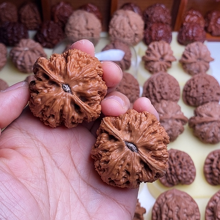 【闪购商品】文玩核桃吊坠哌***殇42粗筋