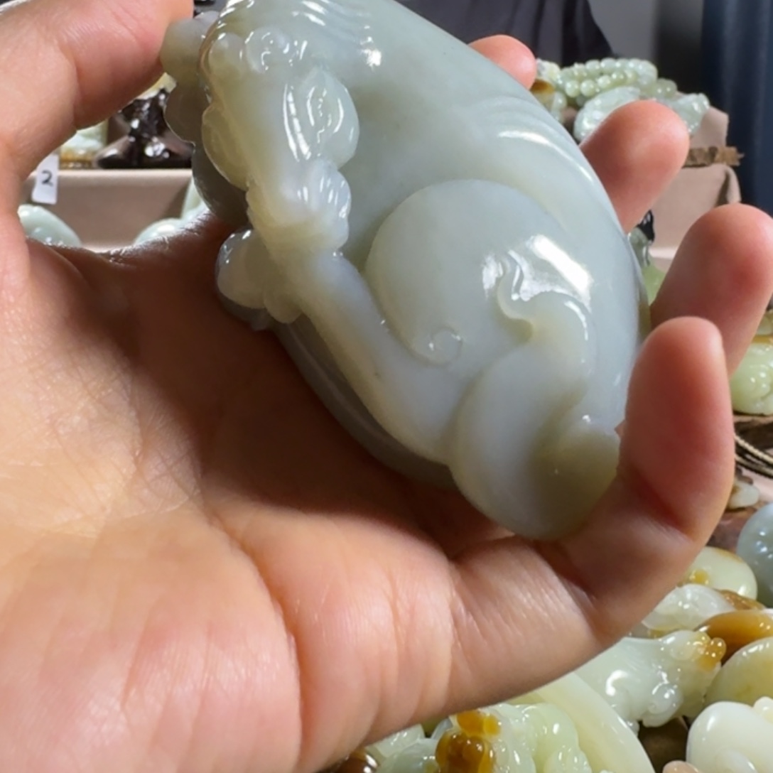 和田玉（糖玉）未镶嵌挂件