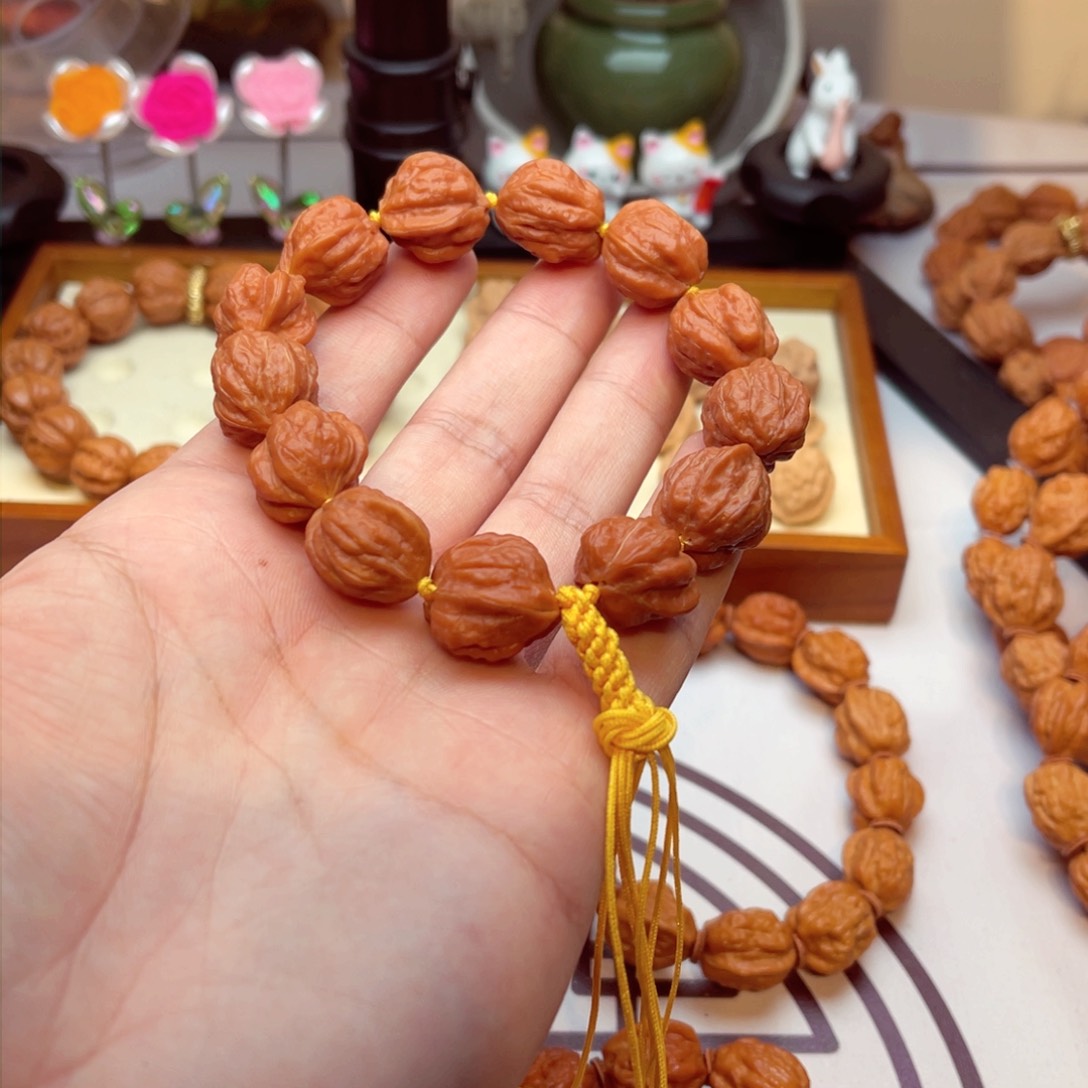 文玩核桃手串蛤蟆头