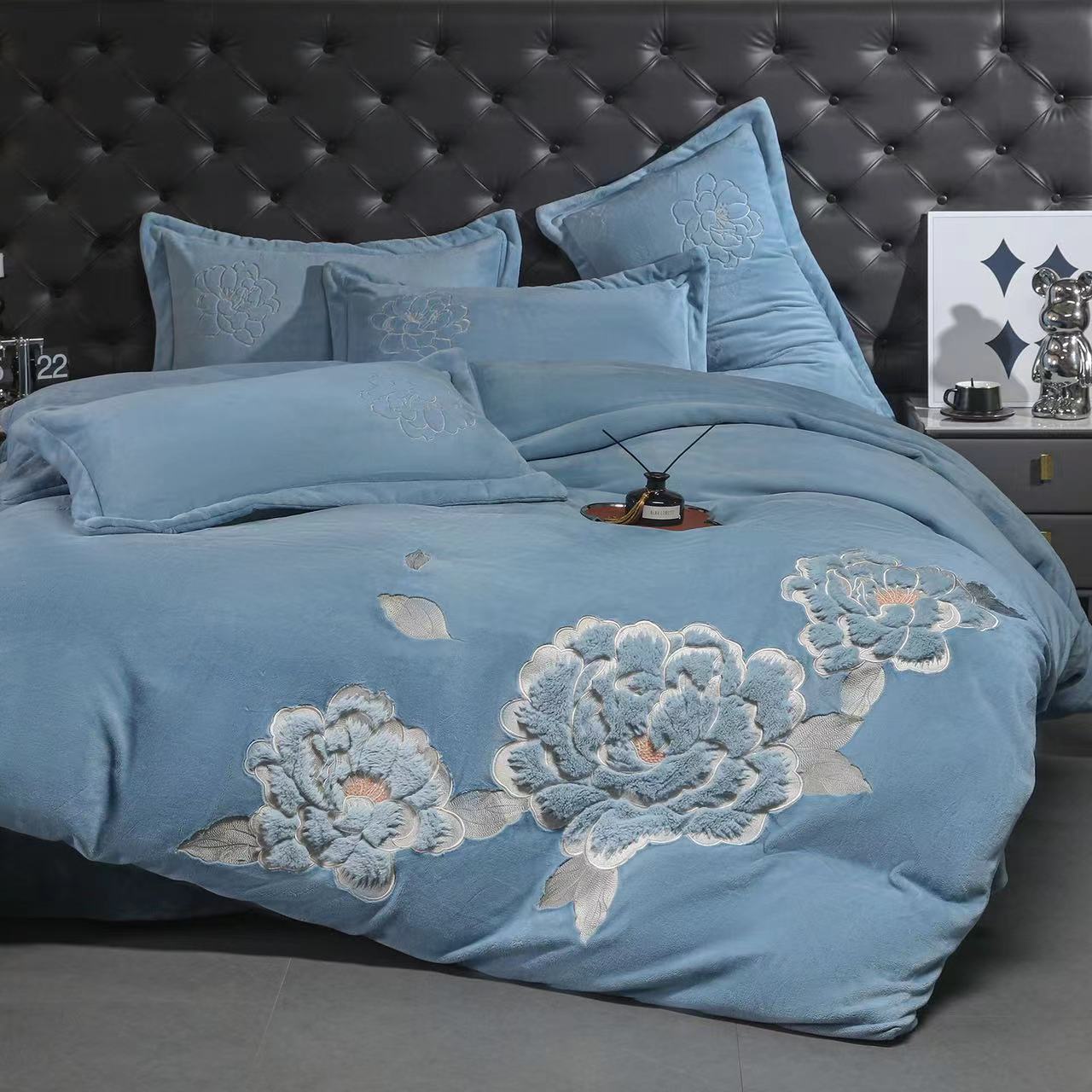 【繁花】蓝轻奢绣花加厚婴肤绒绒四件套刺绣牛奶绒被套床单枕套