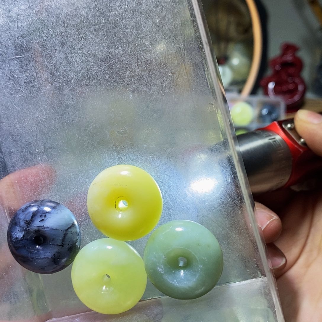 【闪购商品】蛇纹石玉其他未镶嵌39