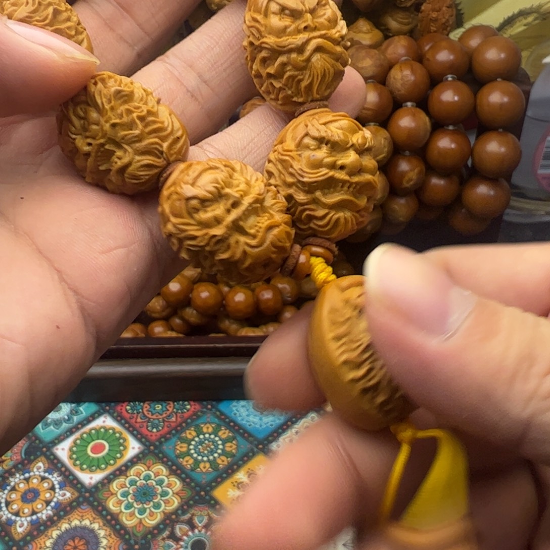 橄榄核手串/手链2.05到2.1钟馗头