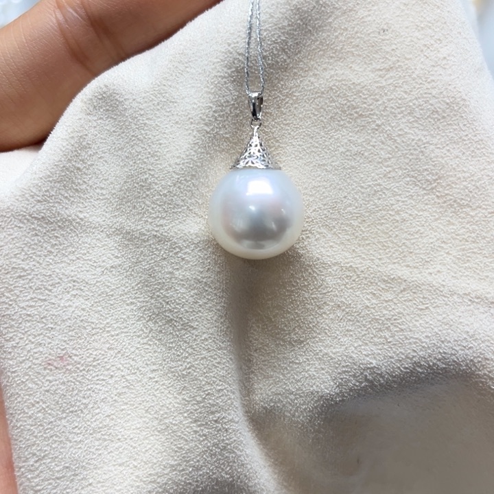 海水珍珠吊坠(不含链)18K金镶嵌