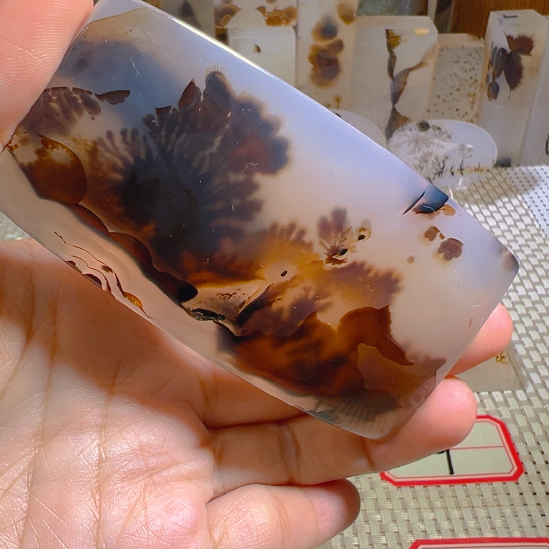 玛瑙/玉髓颈饰未镶嵌