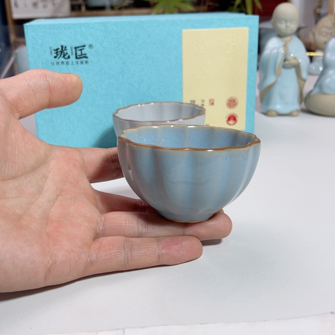 天青菊瓣杯两只带对杯礼盒