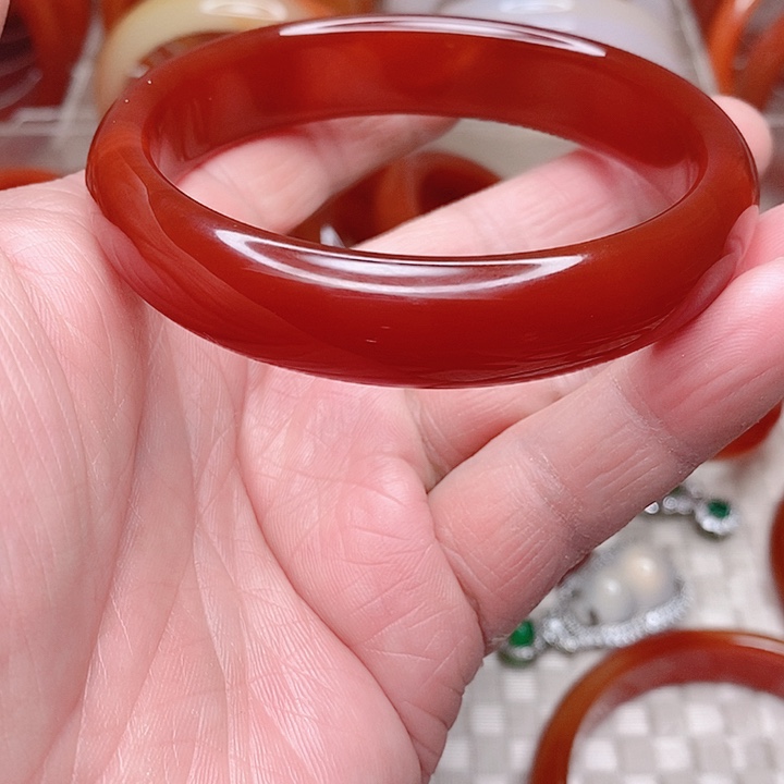 玛瑙/玉髓手镯未镶嵌