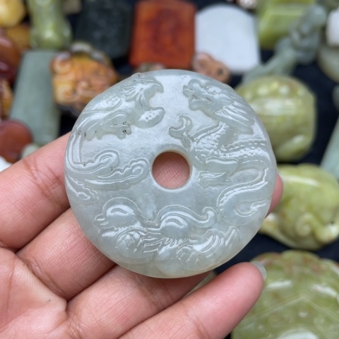 蛇纹石玉颈饰未镶嵌79