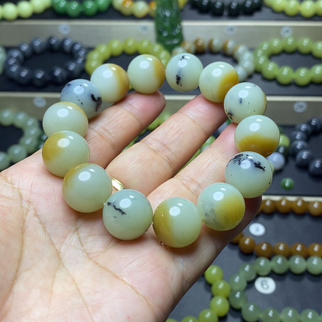 和田玉未镶嵌手串