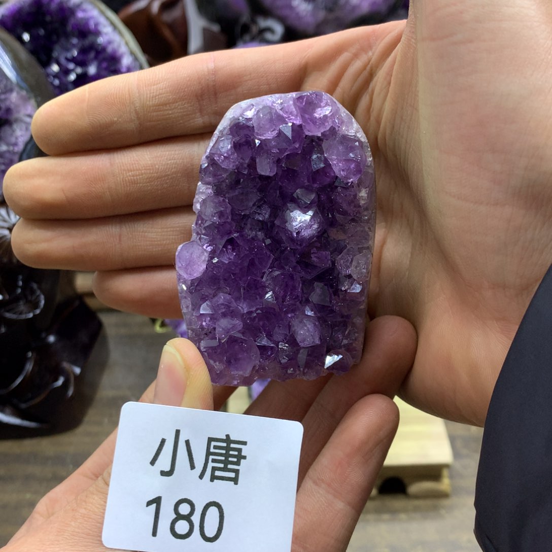 紫晶大型摆件（非配饰）未镶嵌