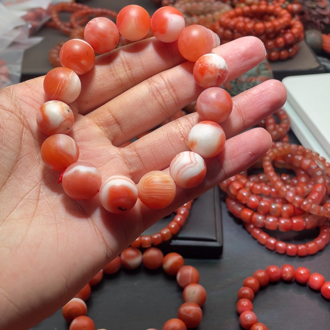 南红玛瑙手链未镶嵌