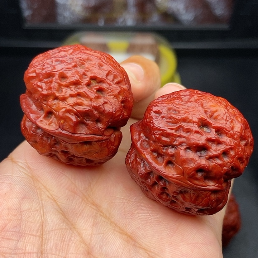 【闪购商品】文玩核桃把件36尺金蟾舍俐 