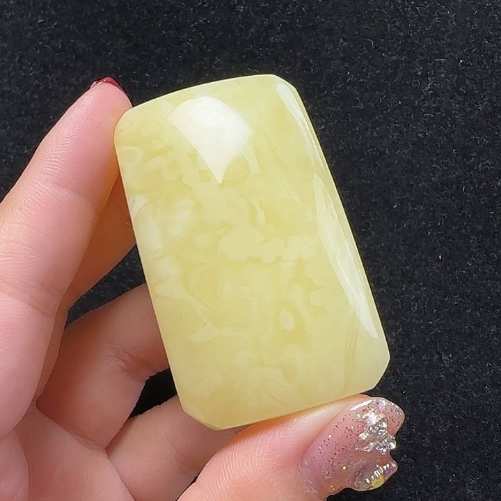 蜜蜡珠宝奇石未镶嵌