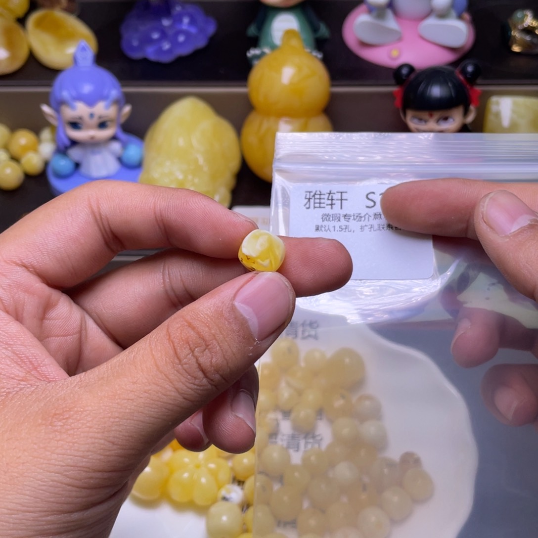 琥珀未镶嵌珠宝奇石