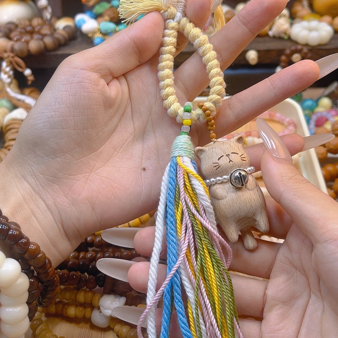 核桃其他包挂猫咪