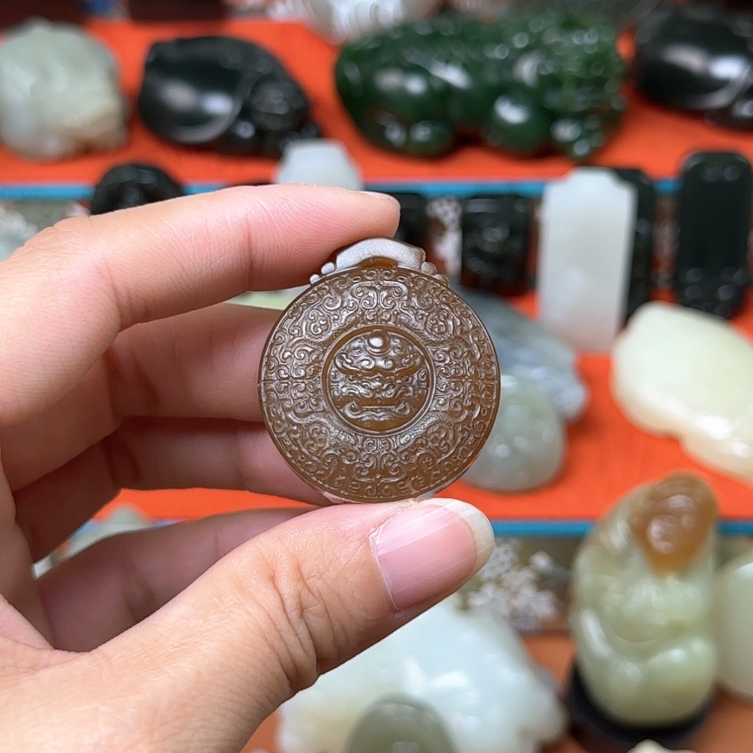 未镶嵌和田玉把件