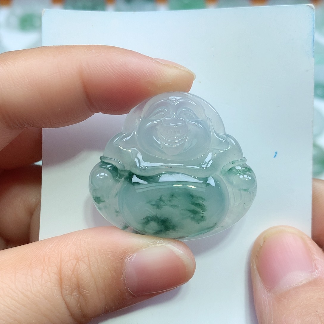 翡翠颈饰18K金镶嵌佛