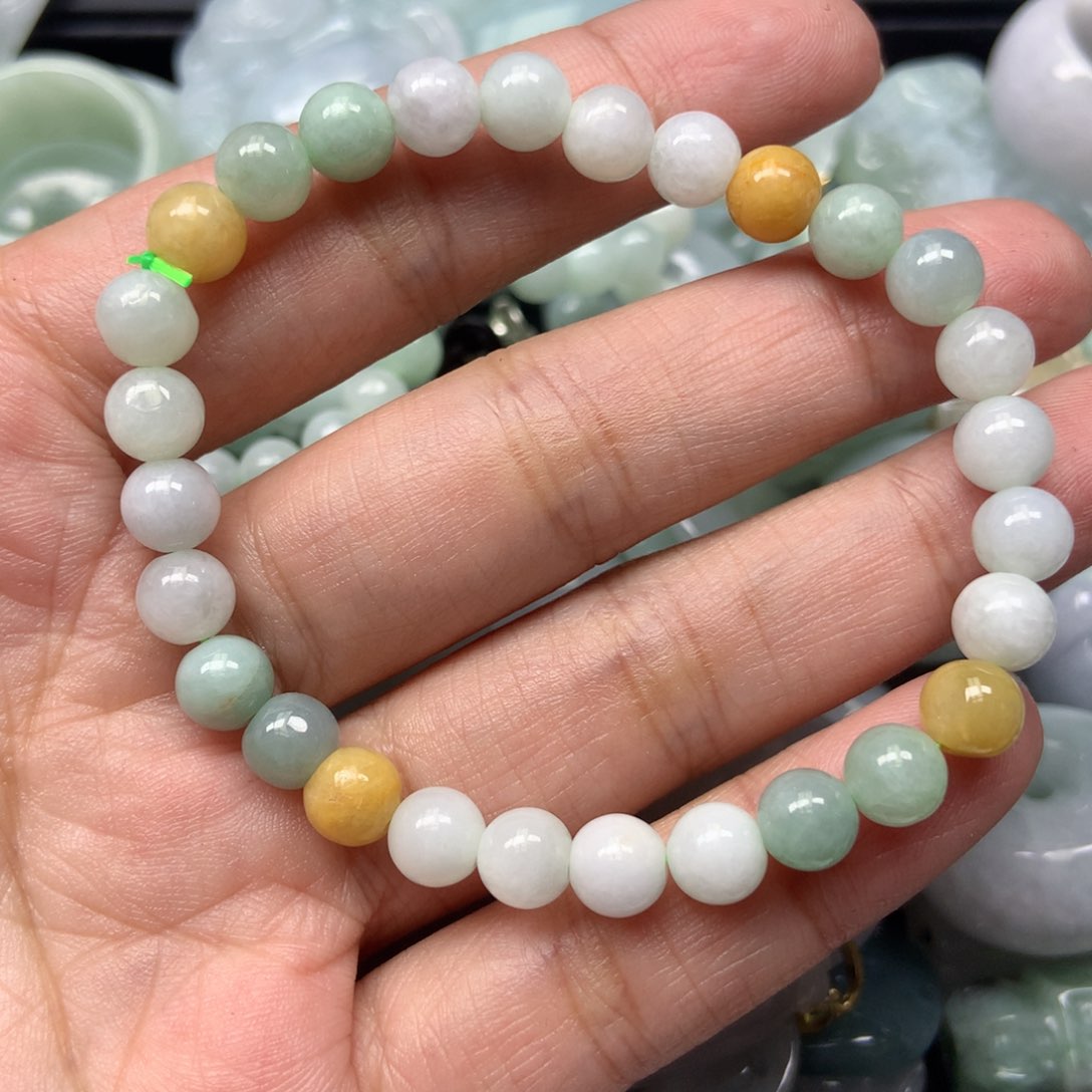 翡翠颈饰未镶嵌天然翡翠