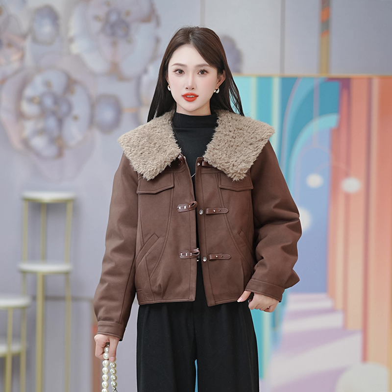 冬季新款外套加厚复古时尚工装外套保暖上衣女