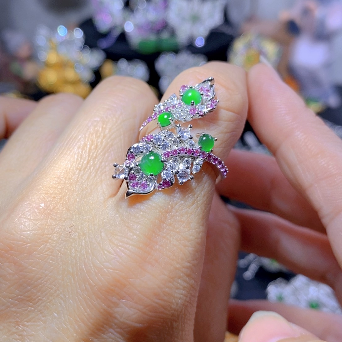 翡翠银S925镶嵌耳饰天然翡翠