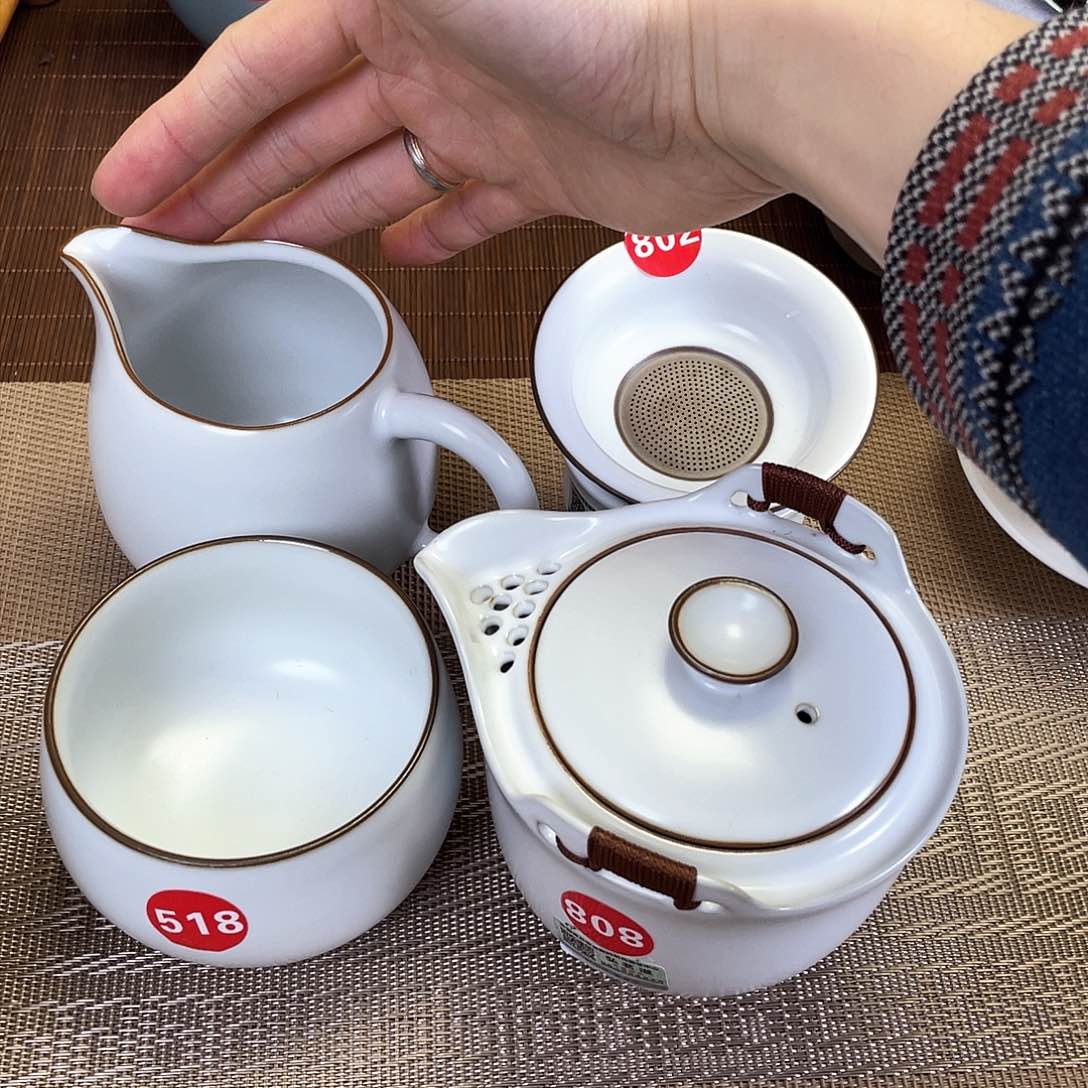 瓷片。。。。。。。。。。。。。。。。