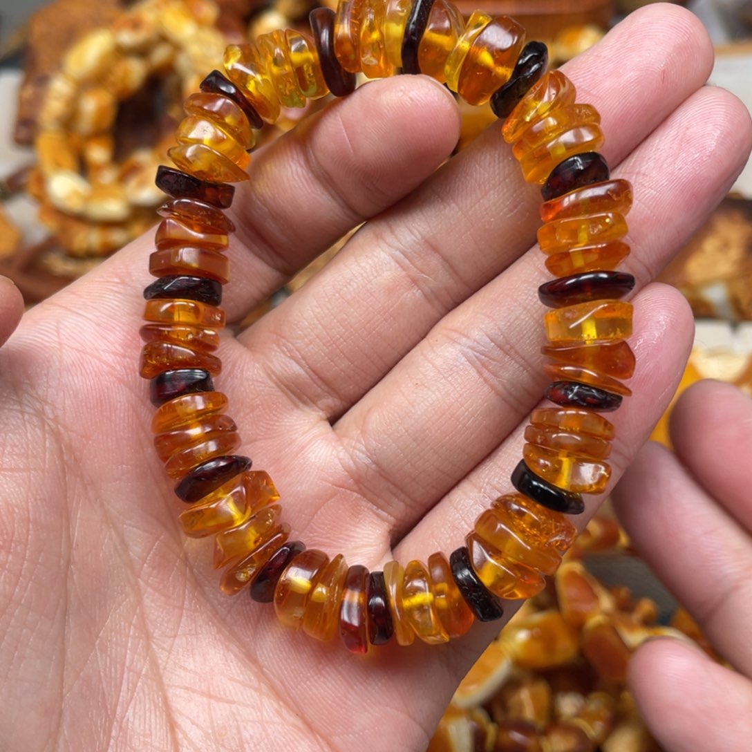 琥珀珠宝奇石未镶嵌