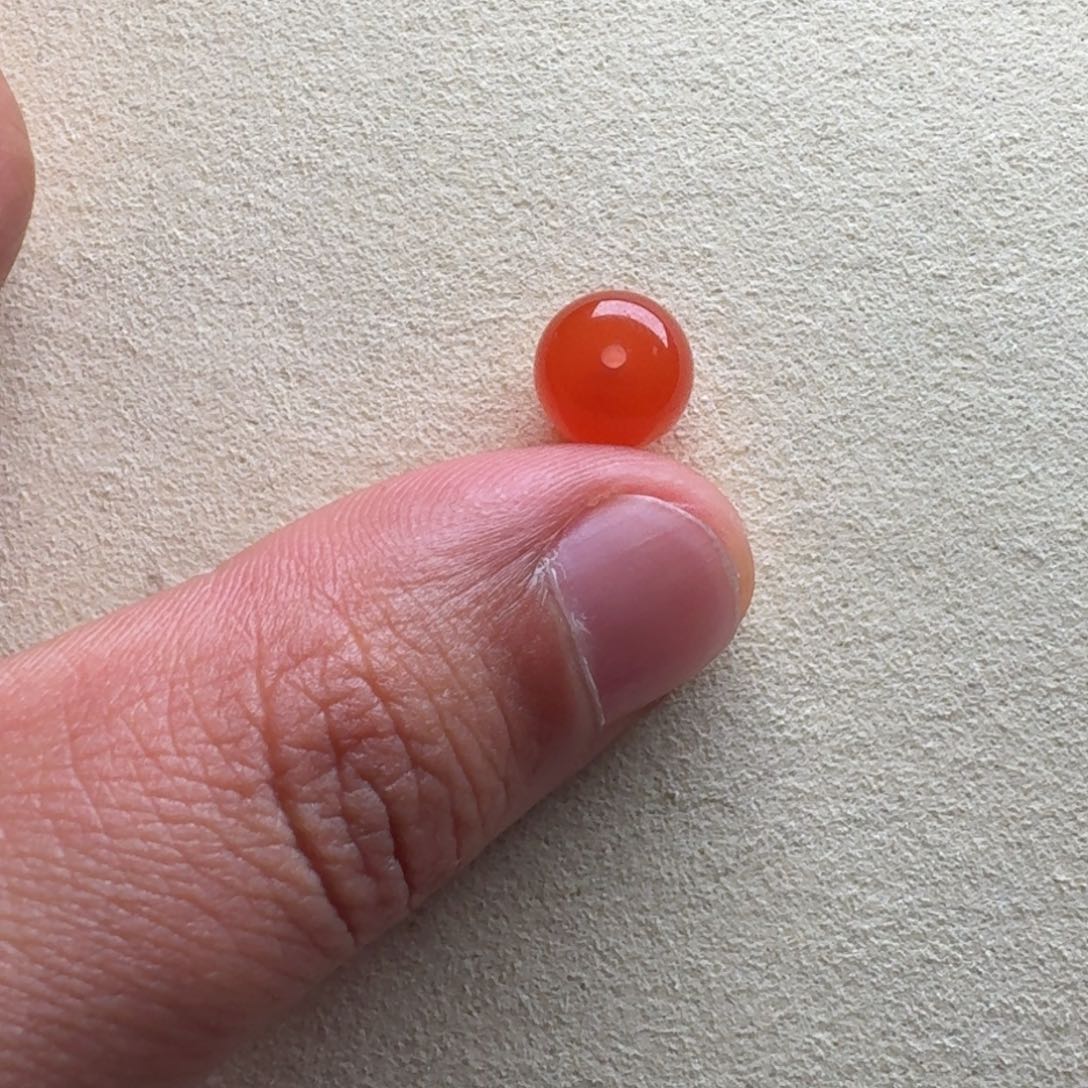 南红玛瑙老型9.7*8.6色肉淡未镶嵌