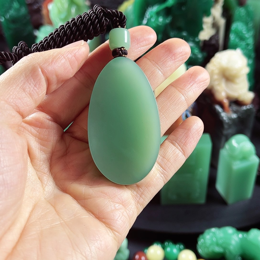 四川石名贵石材梅子青