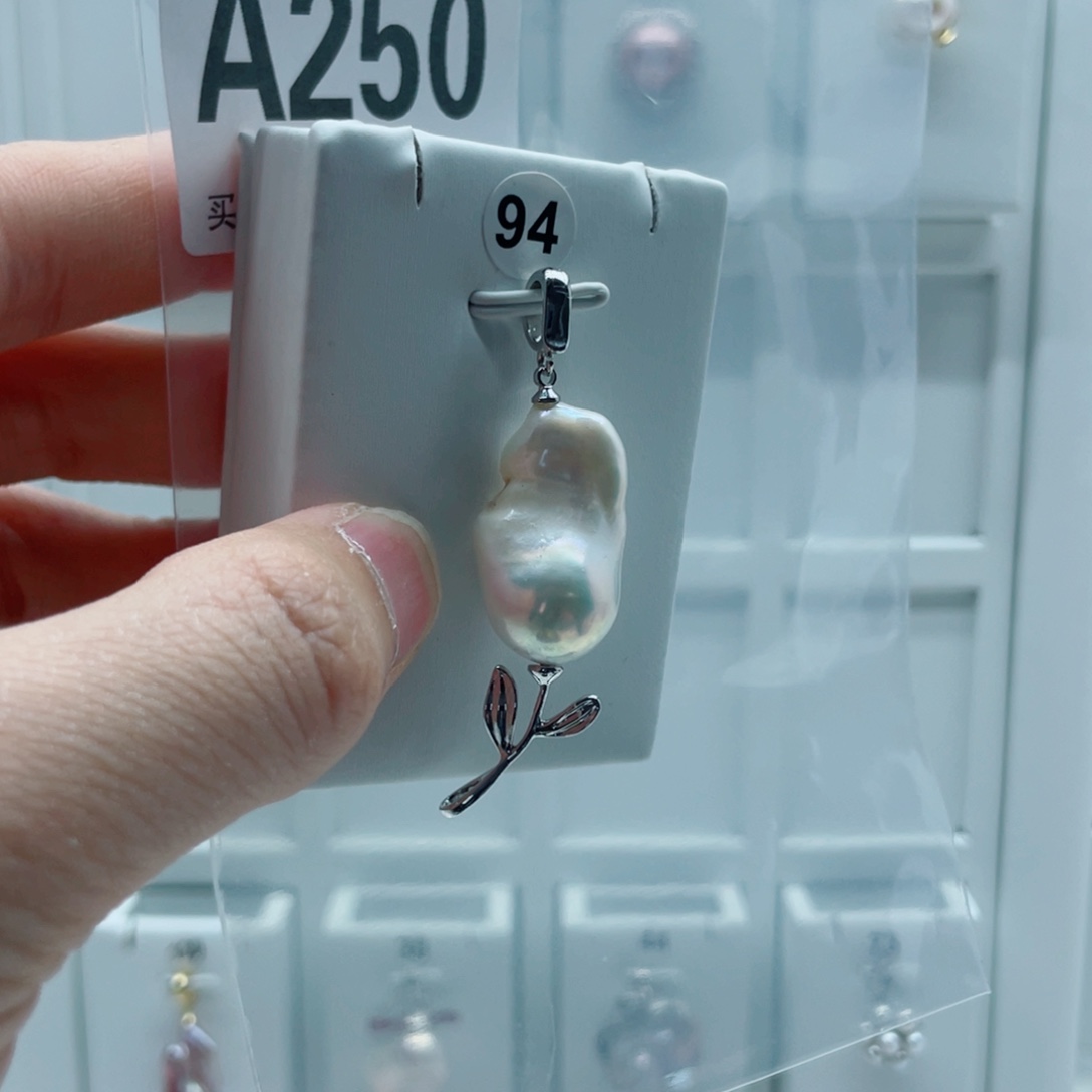 合金淡水珍珠颈饰