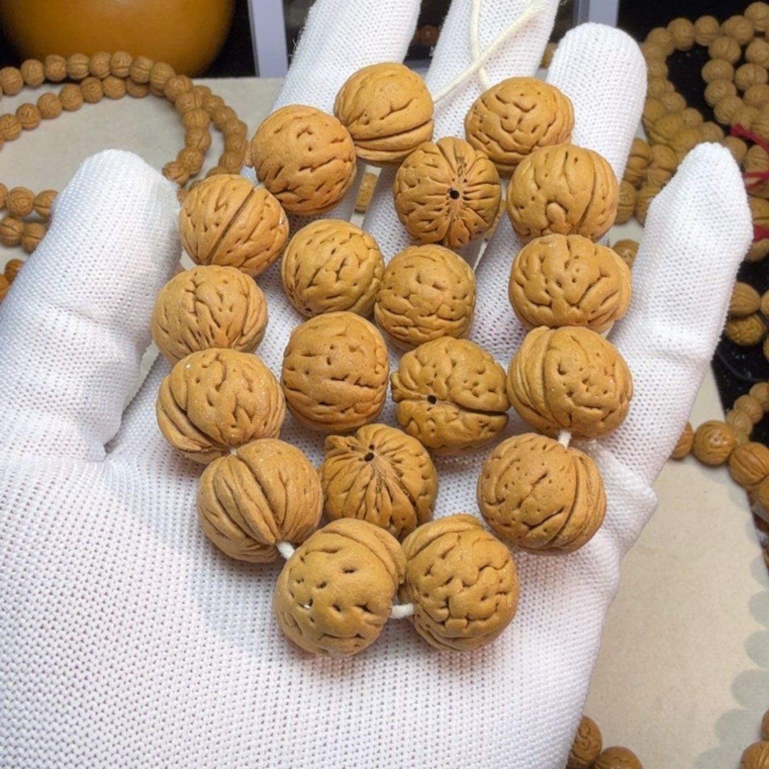 用***6吊坠桃核19x18X15沈阳树王大肌肉