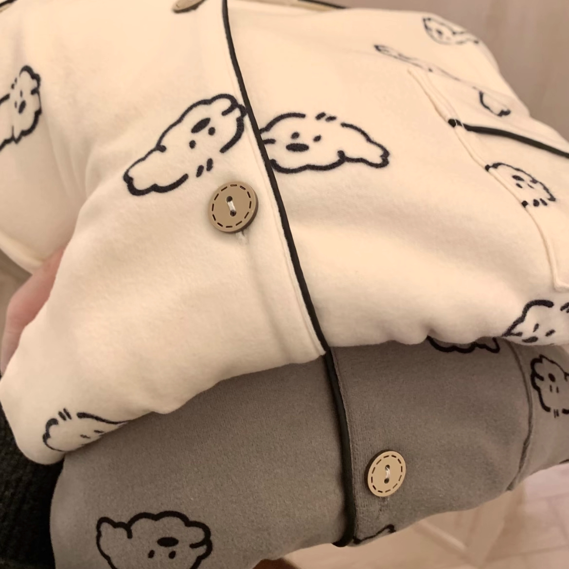 秋冬德绒加厚睡衣女卡通小狗情侣长袖套装男大码200斤保暖家居服