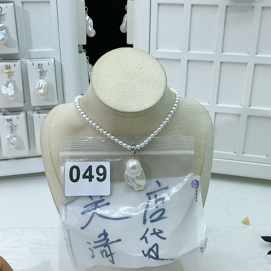 淡水珍珠颈饰合金