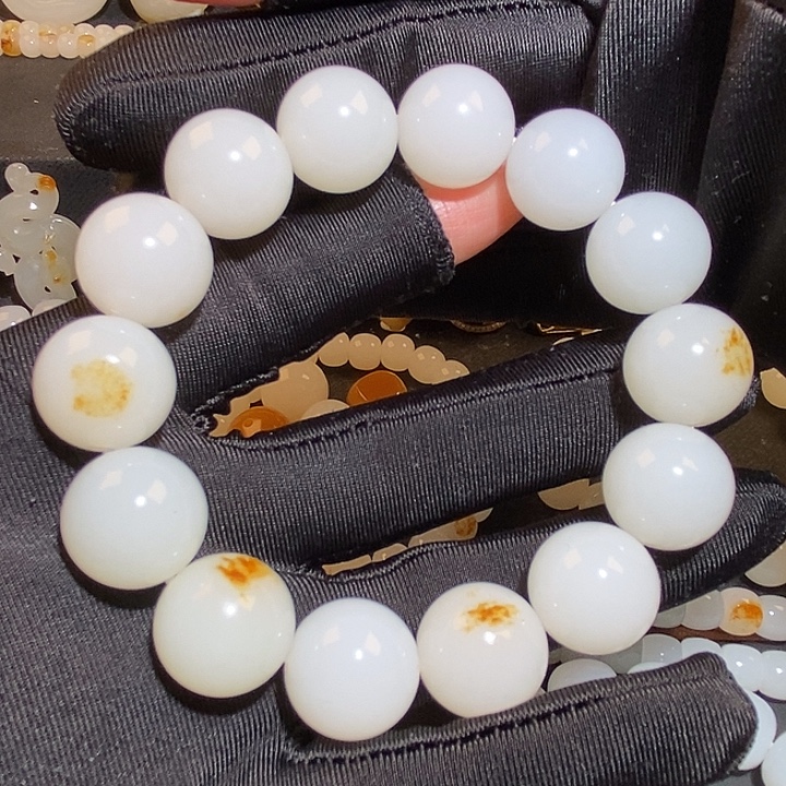 h***y和田玉未镶嵌手链