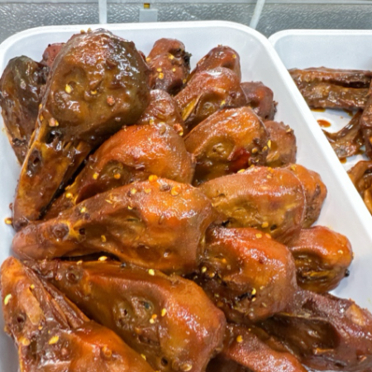 招牌甜辣黑鸭头 3个鸭肉同城配