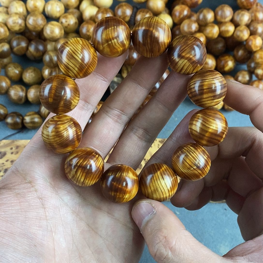 柏木（崖柏）其他2.0黑金闪电