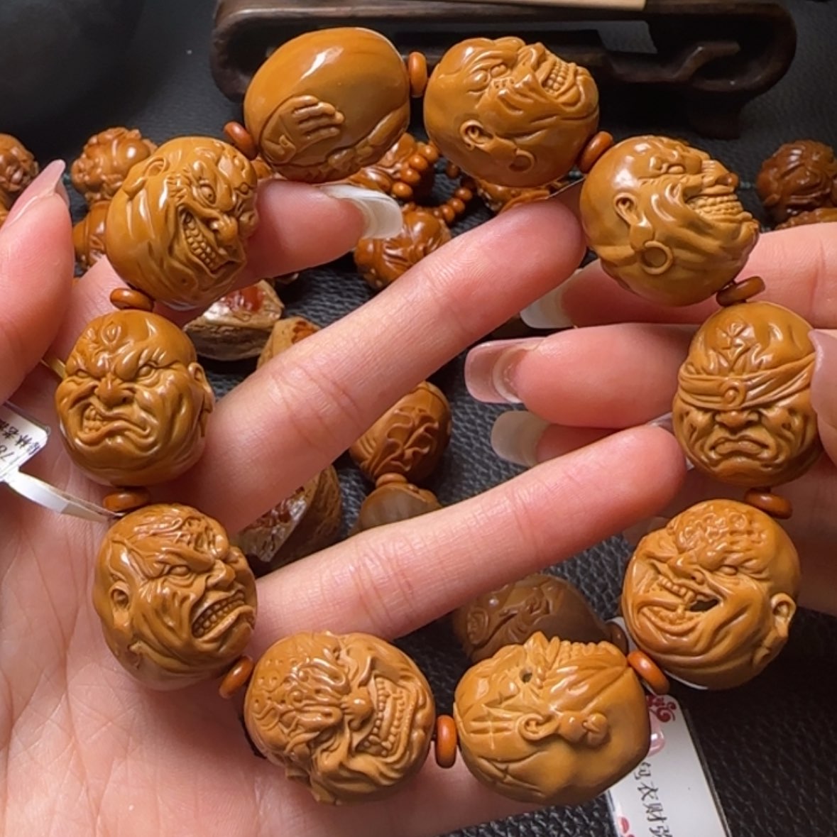 【闪购商品】橄榄核手串蒙面恶僧