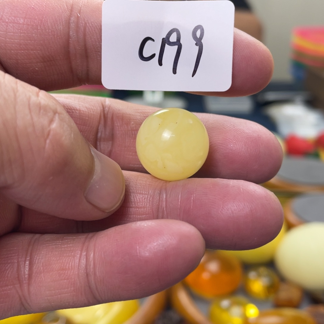 手链琥珀未镶嵌多样性发，发其中一件