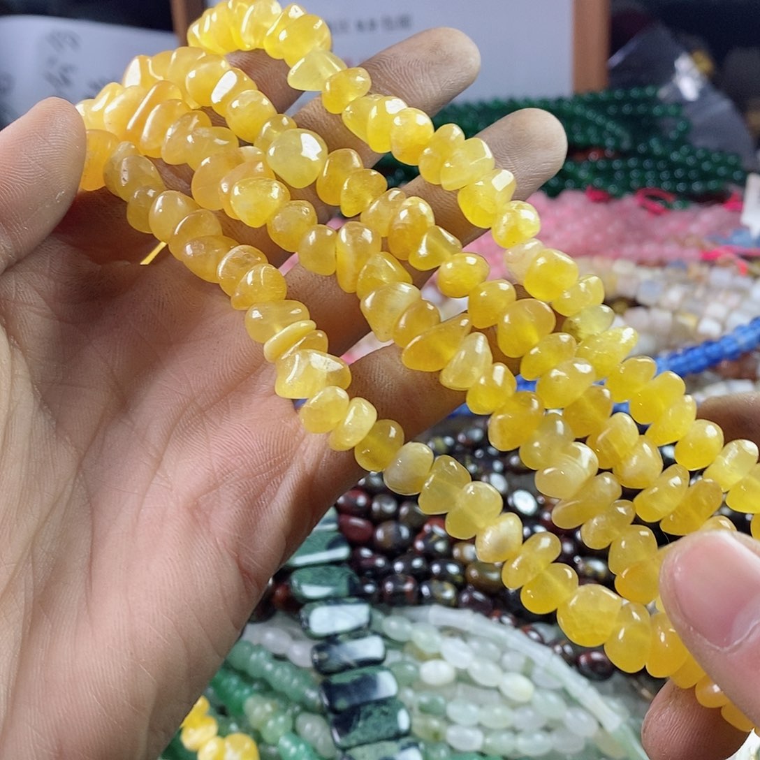 玛瑙/玉髓珠宝半成品合金一条天然润体米黄玉不规则随行