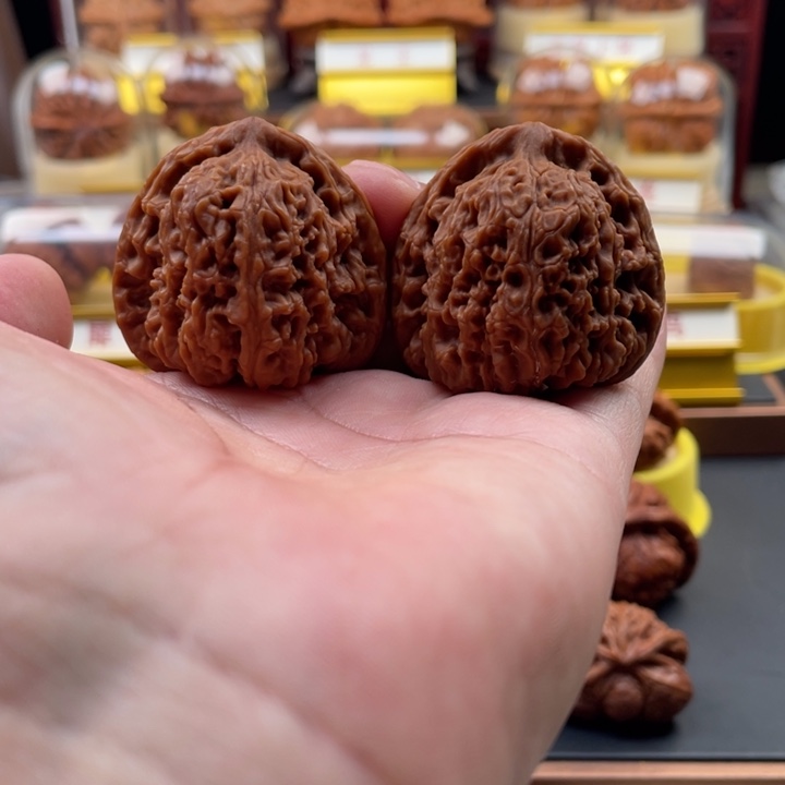 吊坠文玩核桃三角疆，全品，尺寸42