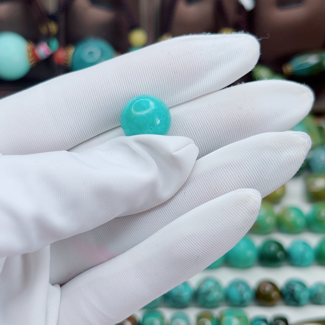 未镶嵌绿松石原矿