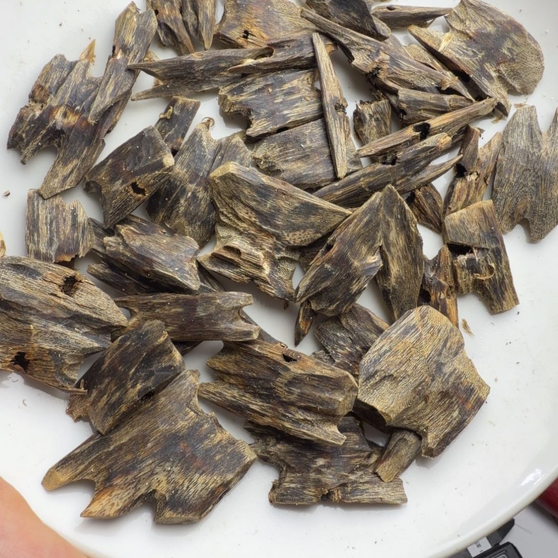 沉香沉香碎屑油叶子50克