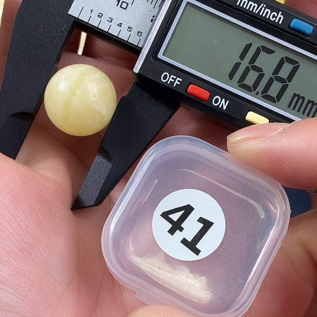 琥珀裸石未镶嵌微瑕