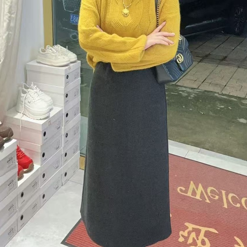 后面开叉素版显瘦半身裙