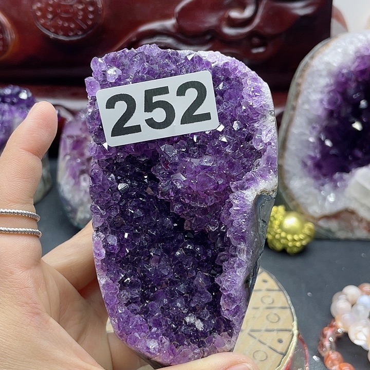 水晶大型摆件（非配饰）未镶嵌