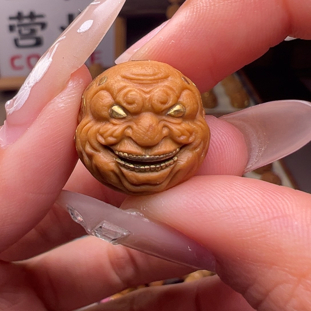 文玩核桃把件镶嵌款金花佛爷18左右尺寸全品有正常封口线