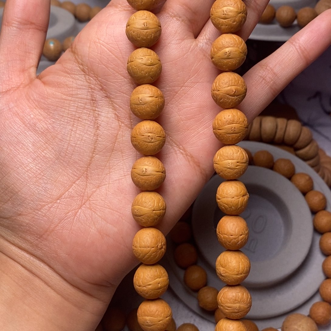 凤眼菩提吊坠手持