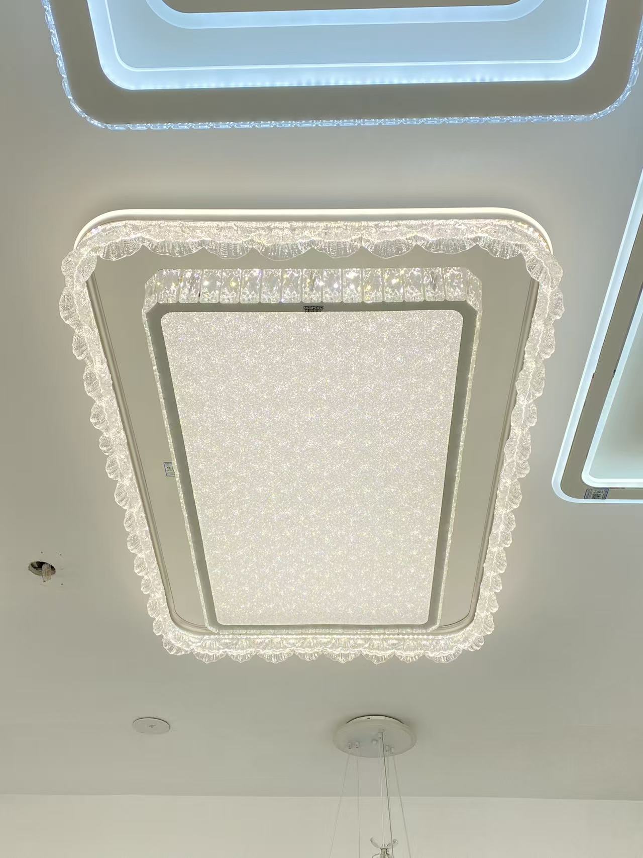 新款水晶客厅吸顶灯 开口笑简约水晶客厅吸顶灯高端水晶灯