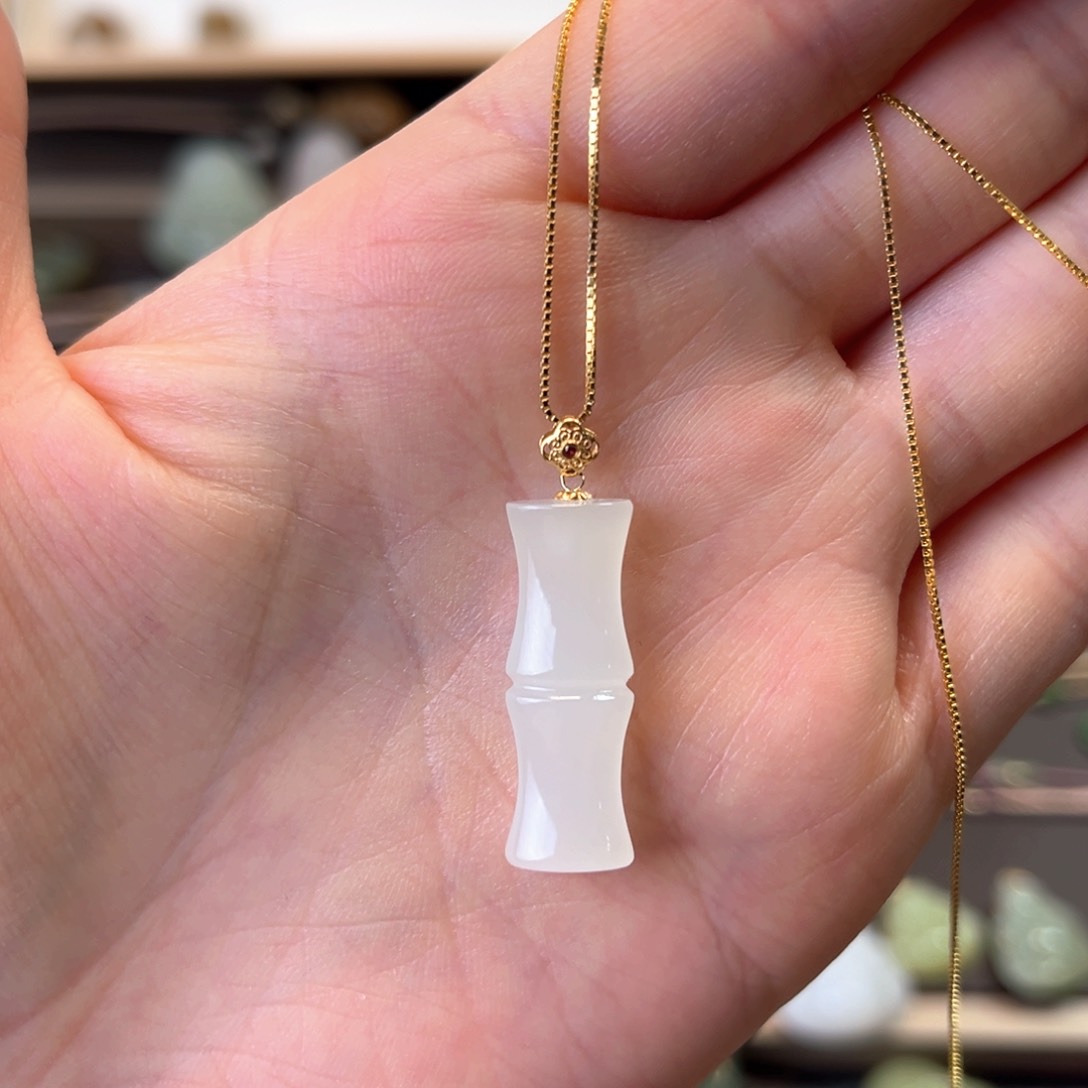 和田玉颈饰18K金镶嵌竹节