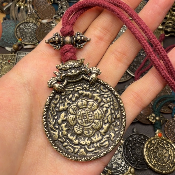 藏传文玩九宫如图